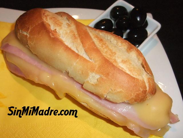 bocadillo de bacon y queso