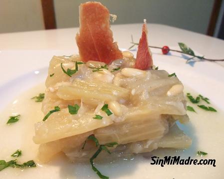 cardo con pinones y crujiente de jamon