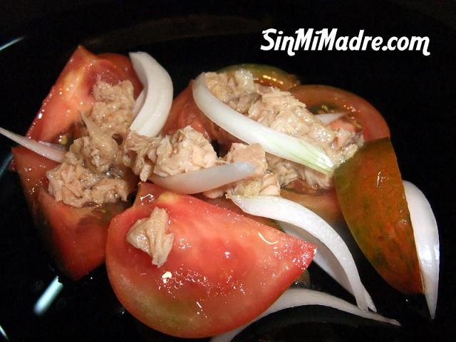 ensalada de tomate y atun