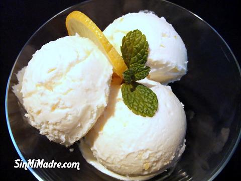 helado de crema de limon