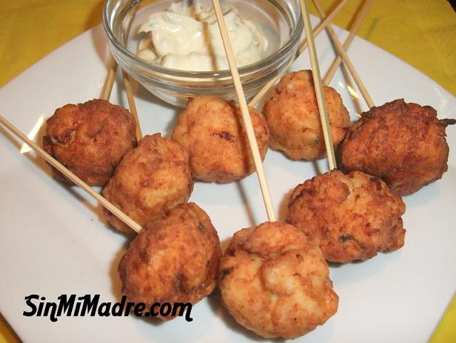 pinchos de albondigas de pollo